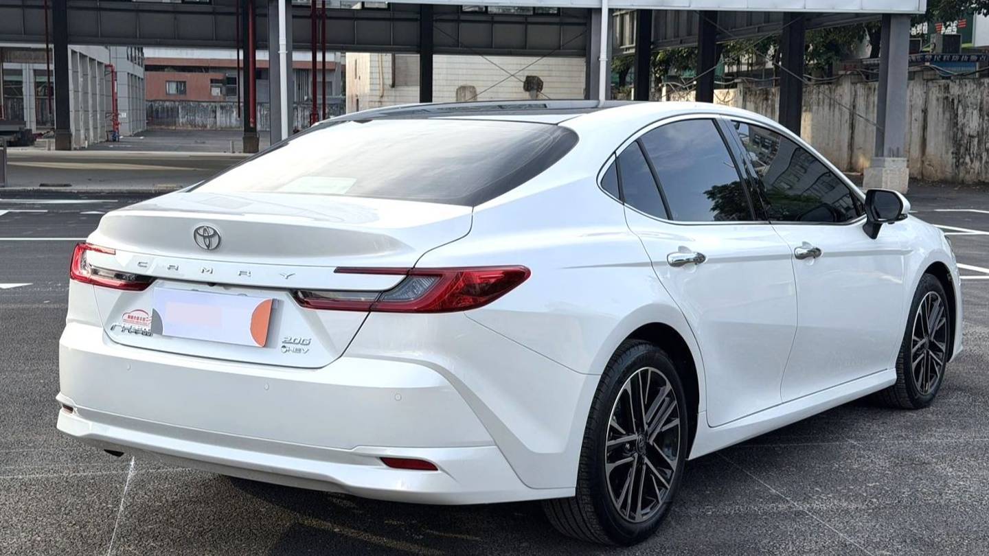Toyota 2026 CAMRY Dual Engine 2.0HG Premium Edition