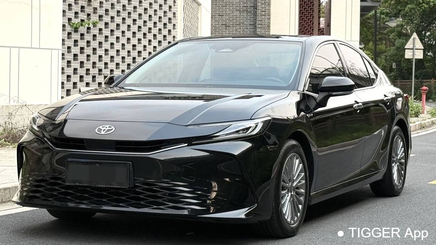 Toyota 2024 CAMRY Dual Engine 2.0HGVP Luxury Edition
