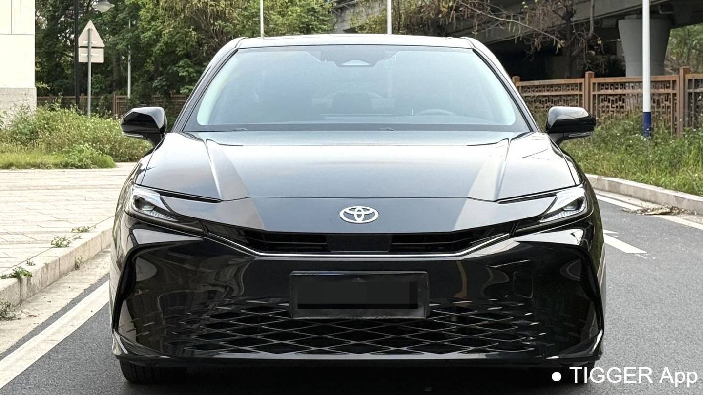 Toyota 2024 CAMRY Dual Engine 2.0HGVP Luxury Edition
