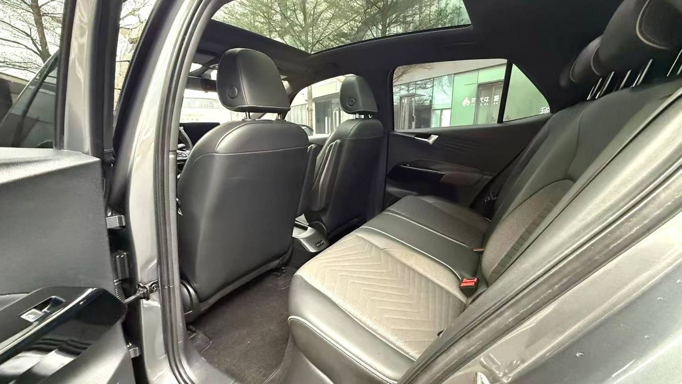Volkswagen 2024 ID.3 Outstanding Edition
