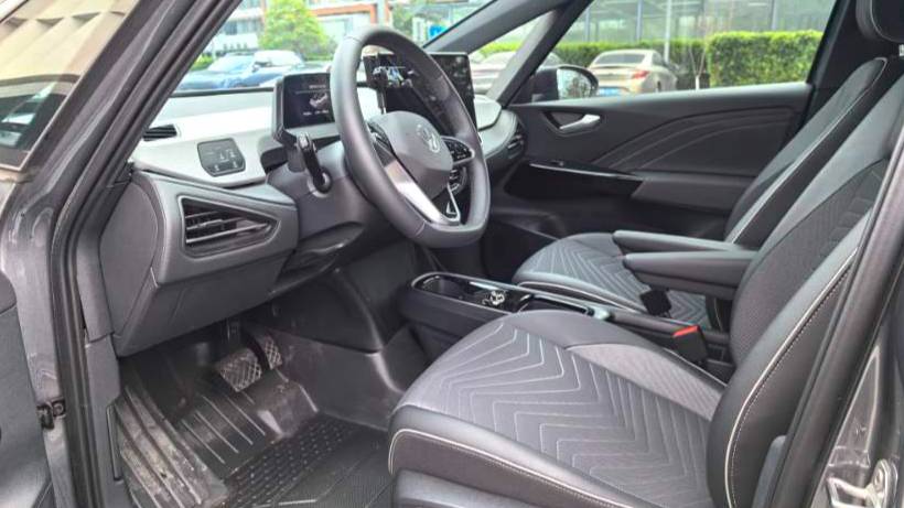 Volkswagen 2025 ID.3 Smart and outstanding version
