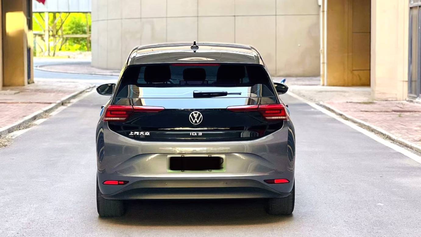 Volkswagen 2025 ID.3 Smart and outstanding oxygen version