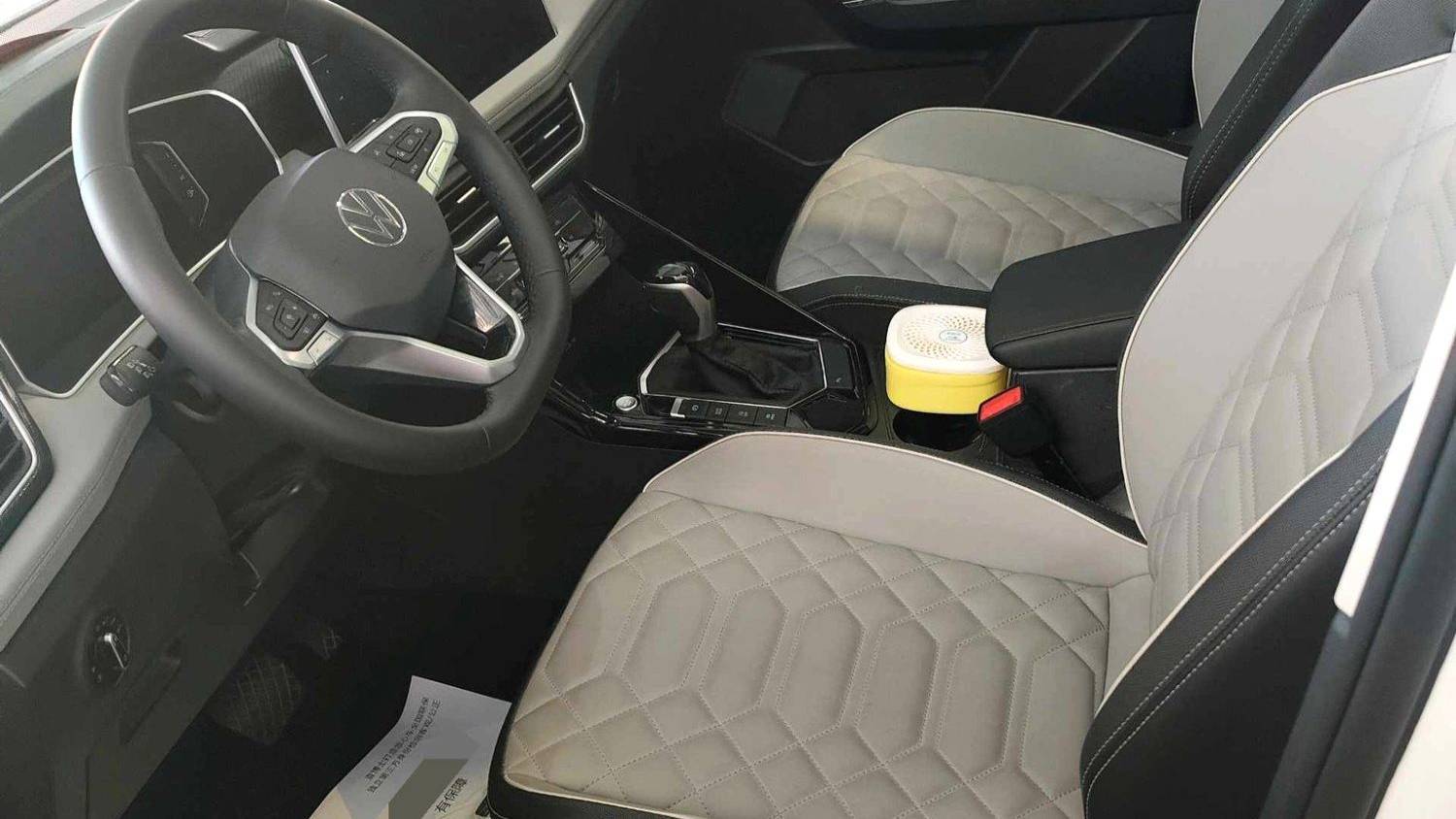 Volkswagen 2025 TAYRON Shared 300TSI