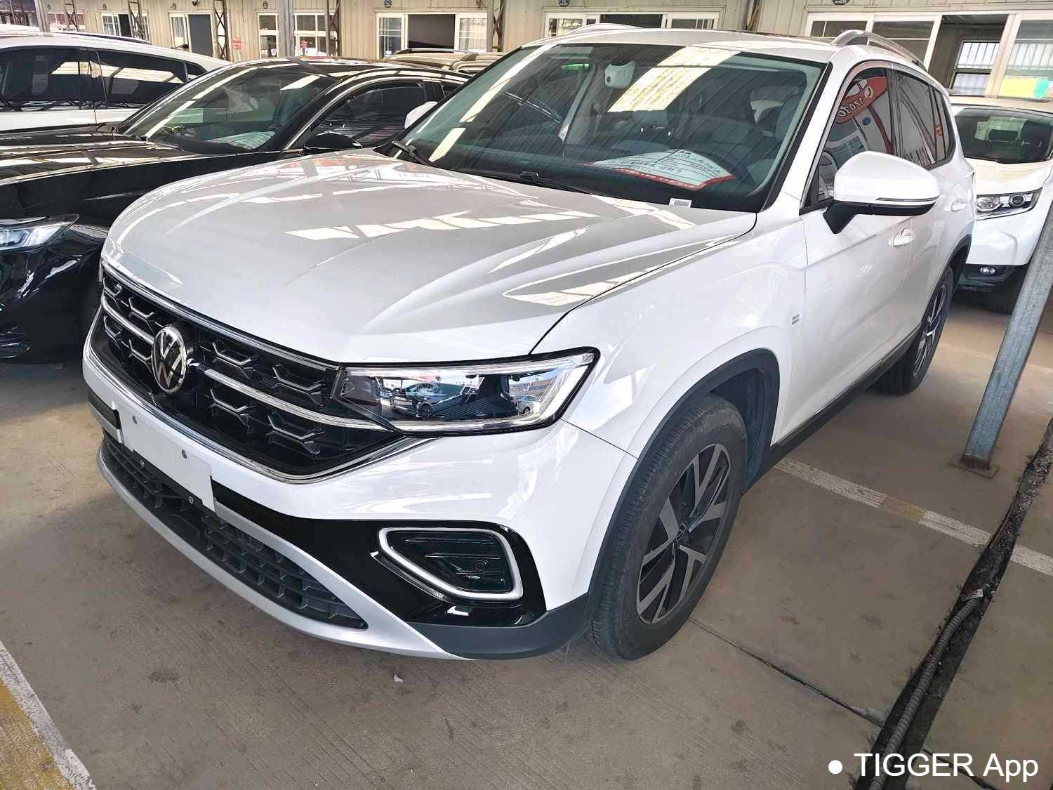مستعمل Volkswagen 2025 TAYRON Shared 300TSI