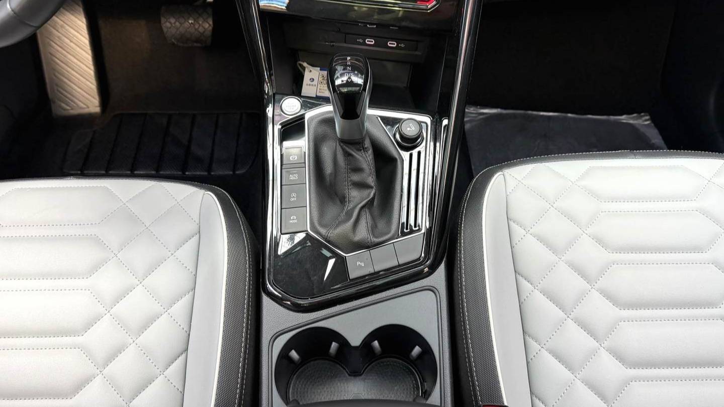 Volkswagen 2023 TAYRON 330TSI 2WD Luxury Plus Advanced Edition