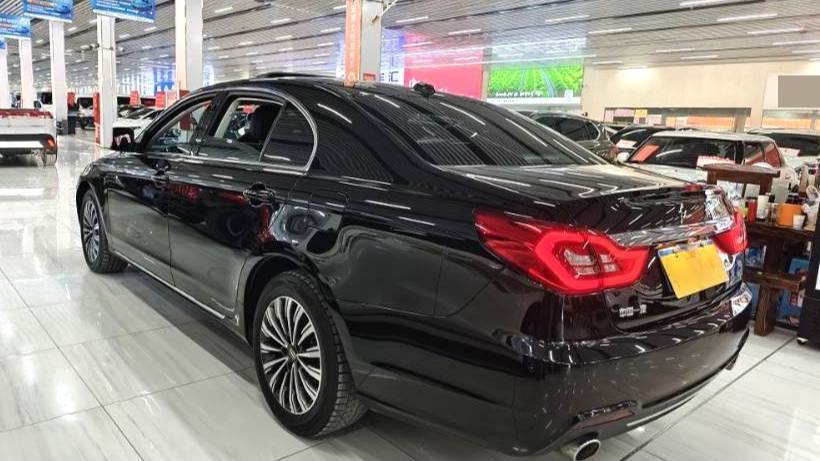 Hong Qi 2021 H7 1.8T Official Edition