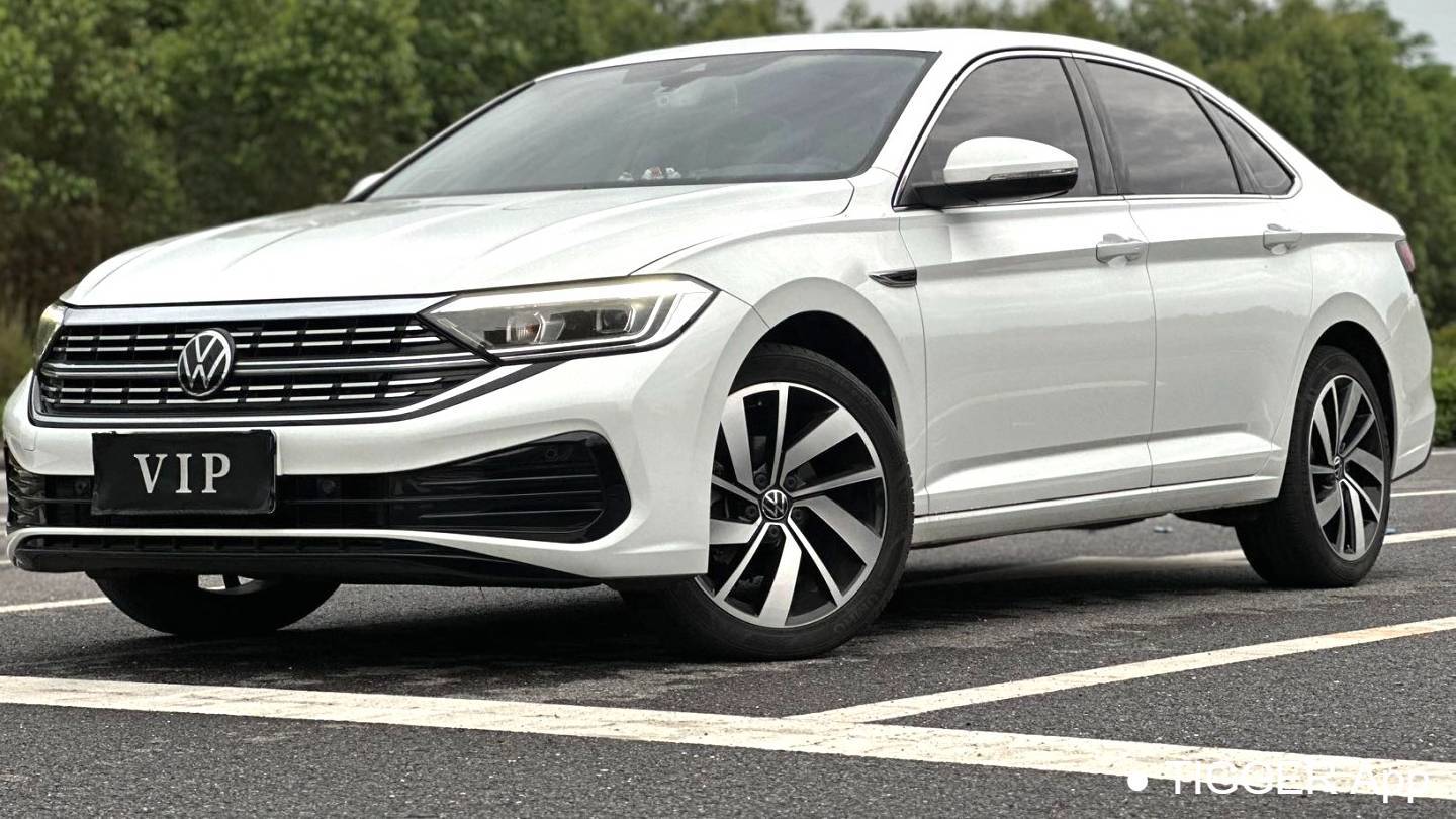 Volkswagen 2023 Sagitar 300TSI DSG Flying Edition