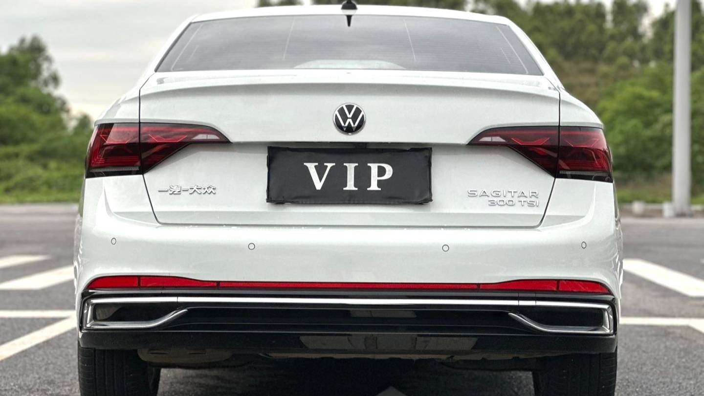 Volkswagen 2023 Sagitar 300TSI DSG Flying Edition