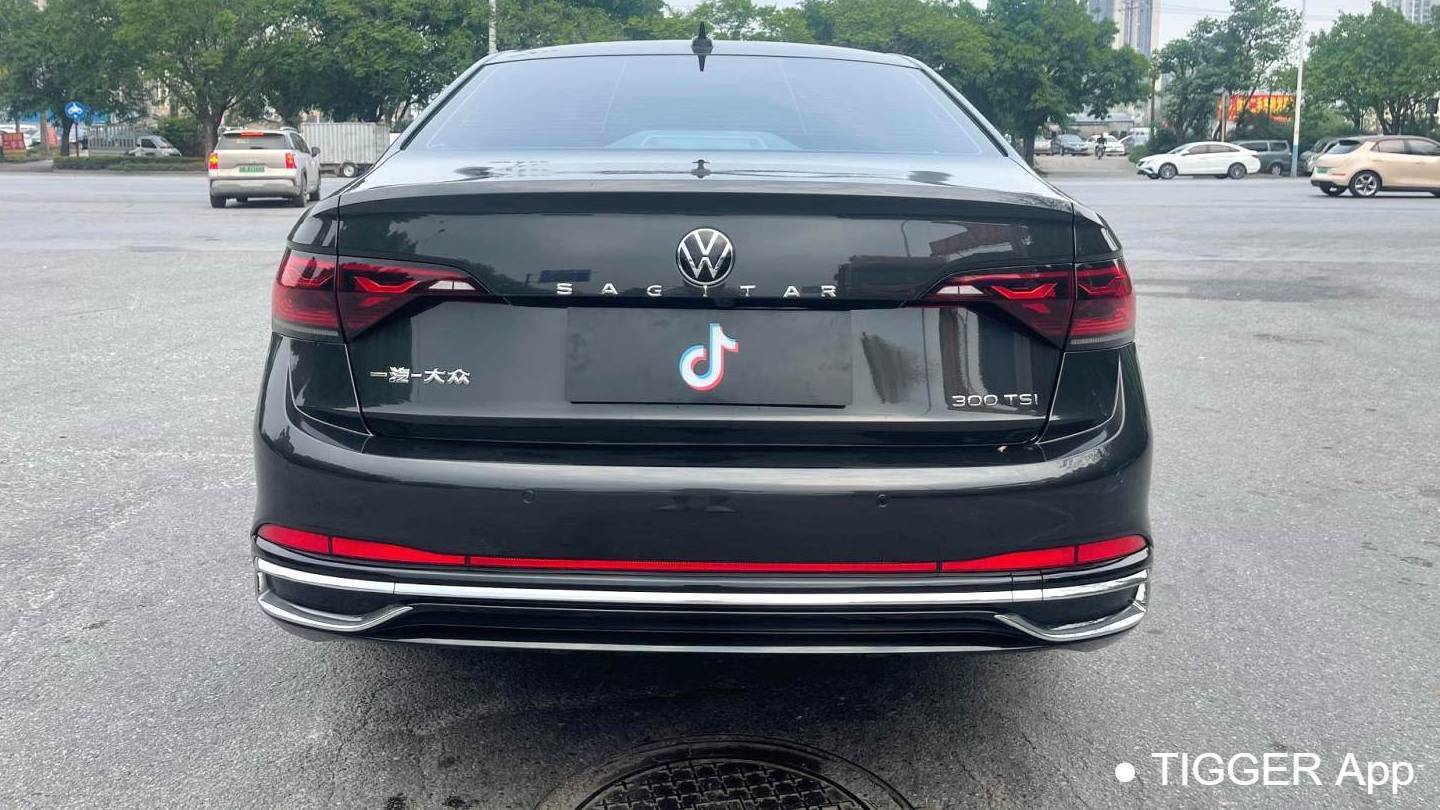 Volkswagen 2023 Sagitar 300TSI DSG Beyond Edition