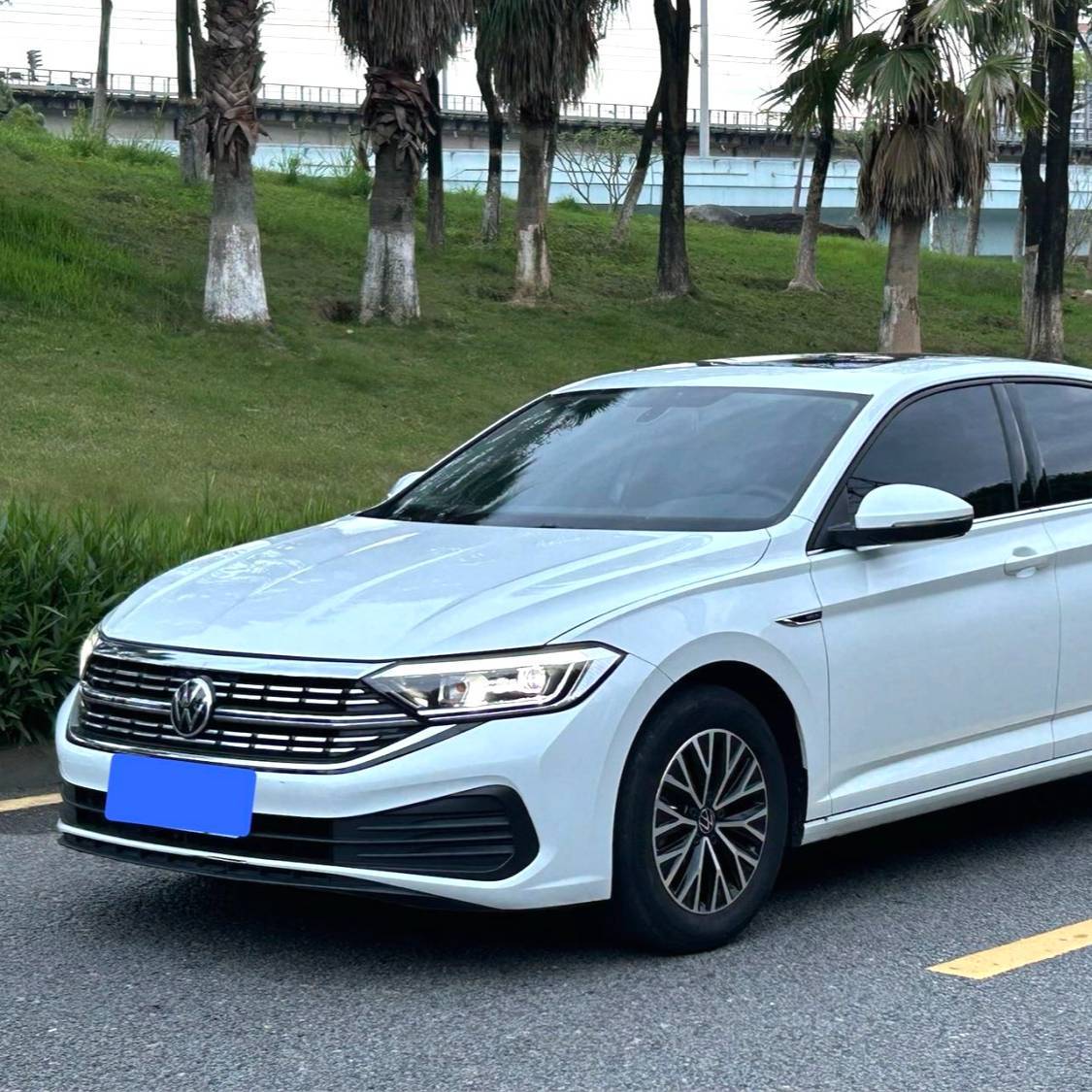Volkswagen 2024 Sagitar 200TSI DSG Flying Edition سيارة مستعملة
