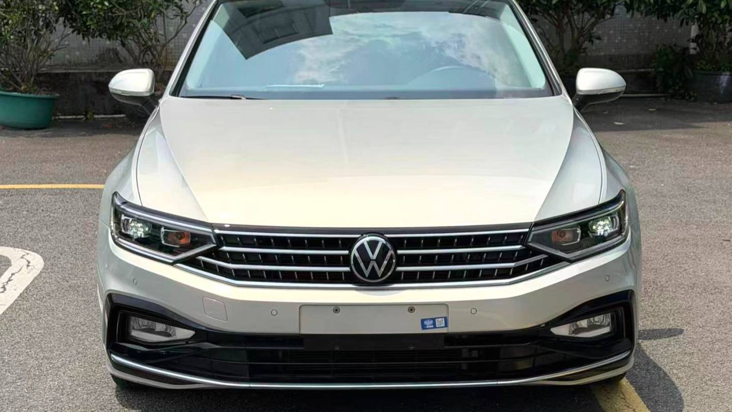 Volkswagen 2023 Magotan 2 million commemorative edition 330TSI DSG leading model