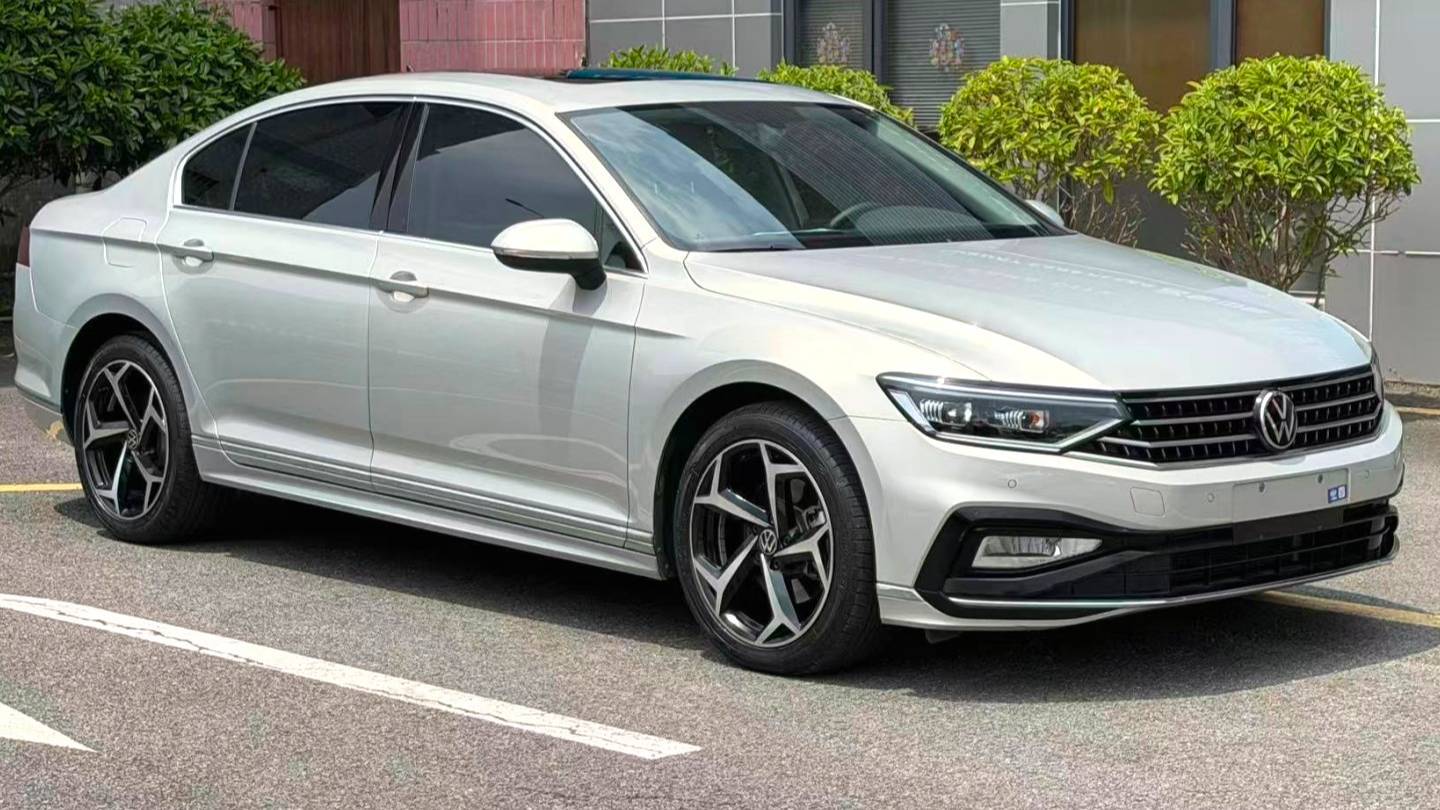 Volkswagen 2023 Magotan 2 million commemorative edition 330TSI DSG leading model