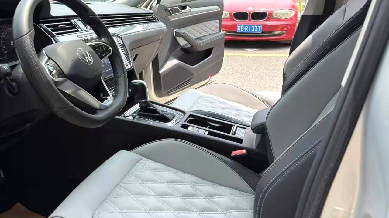 Volkswagen 2023 Magotan 2 million commemorative edition 330TSI DSG leading model