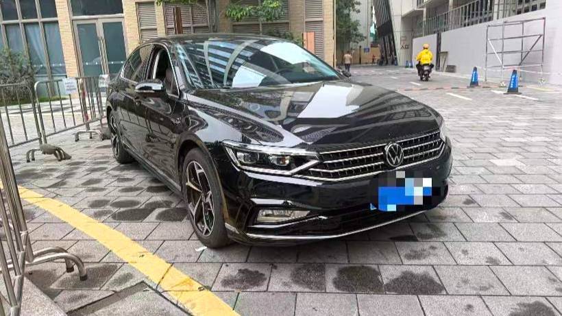 Volkswagen 2024 Magotan 2 million units of the popular 330TSI DSG luxury model