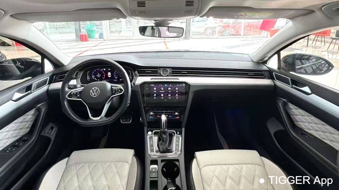 Volkswagen 2024 Magotan 2 million units of the popular 330TSI DSG luxury model