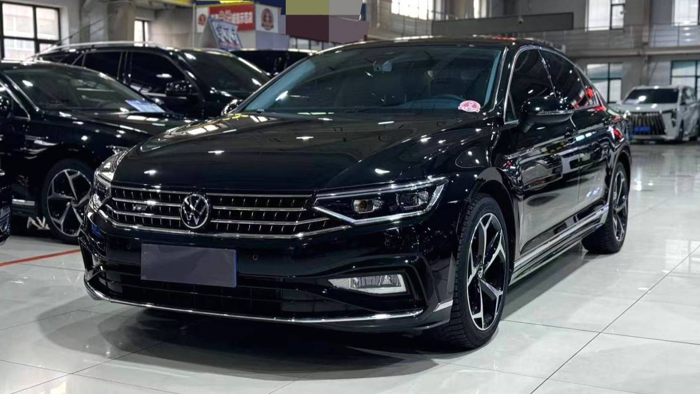 Volkswagen 2025 Magotan Upgraded Two Share 330TSI DSG Luxury Edition