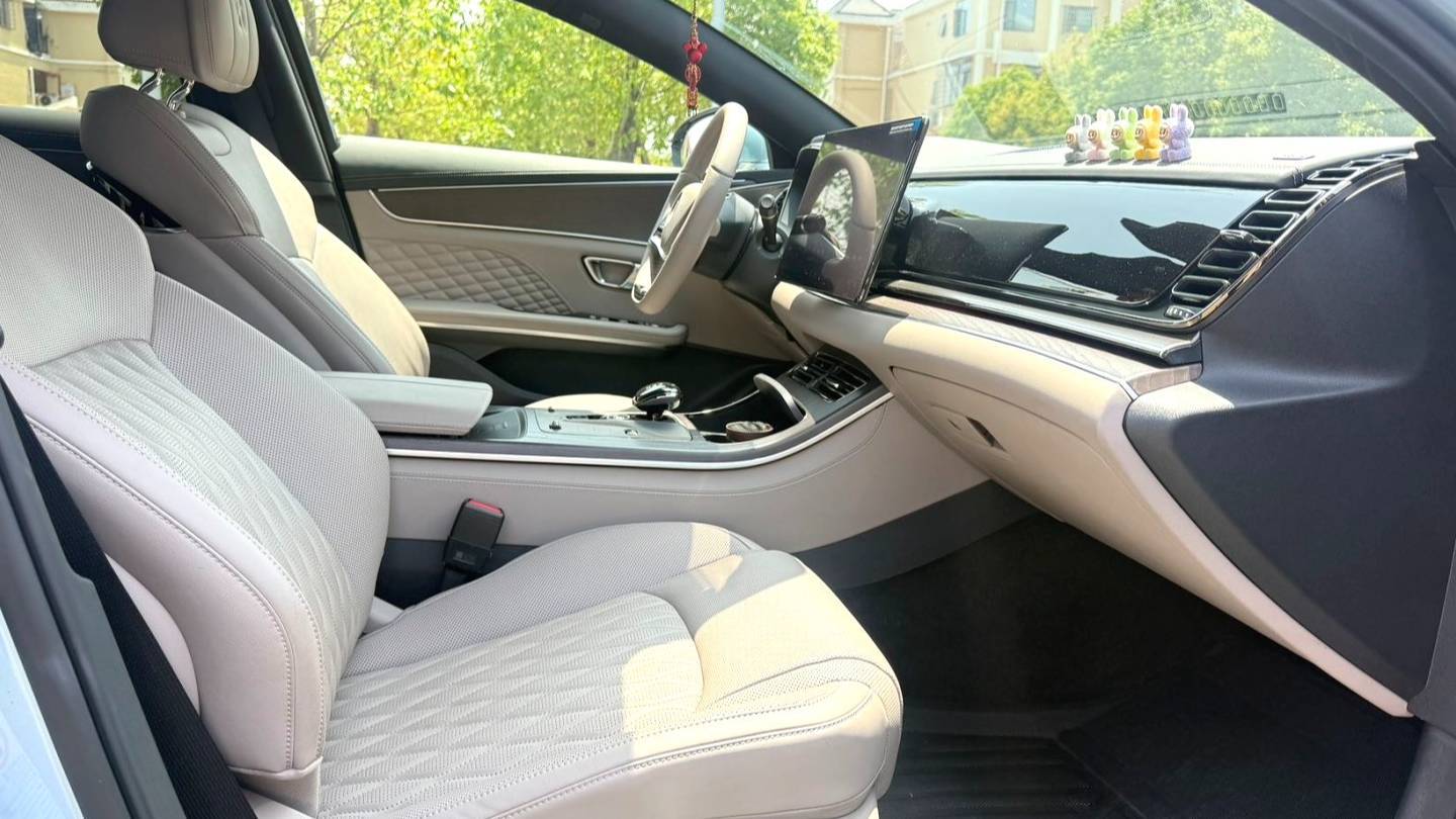 BYD 2024 HAN DM-i Honor Edition 121KM Premium Edition
