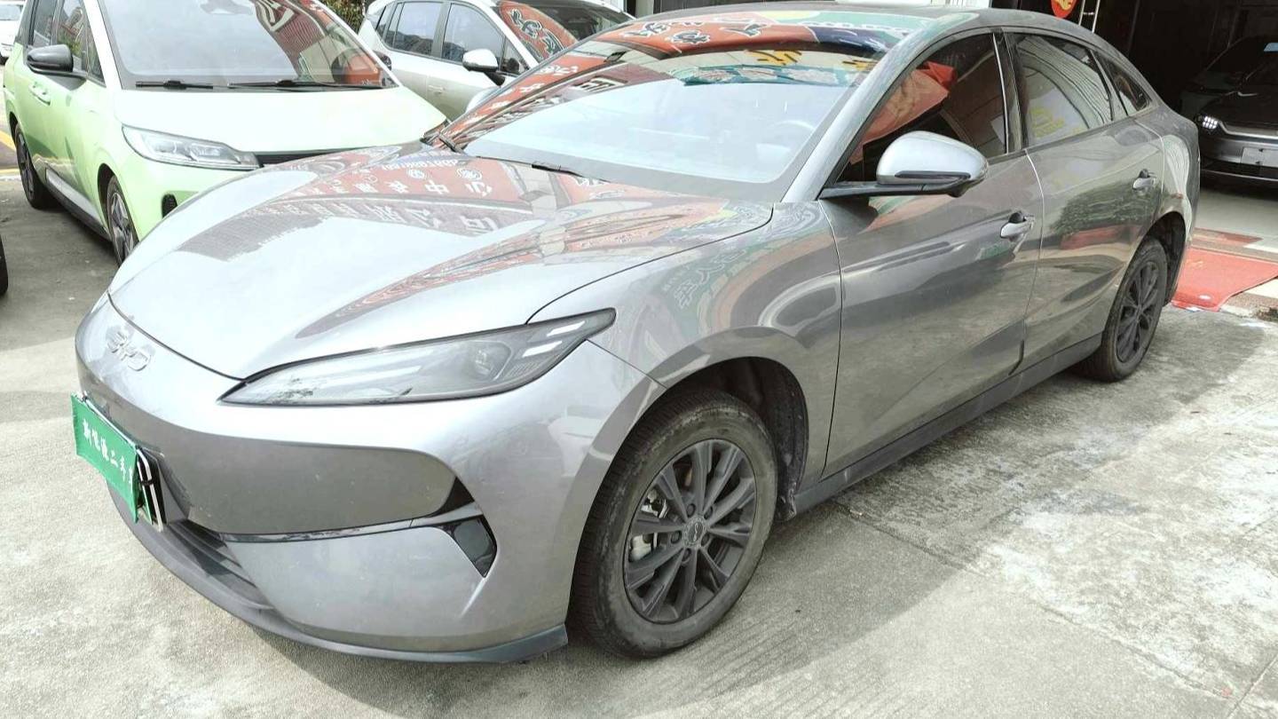 BYD 2025 e7 520 Intelligent Travel Edition