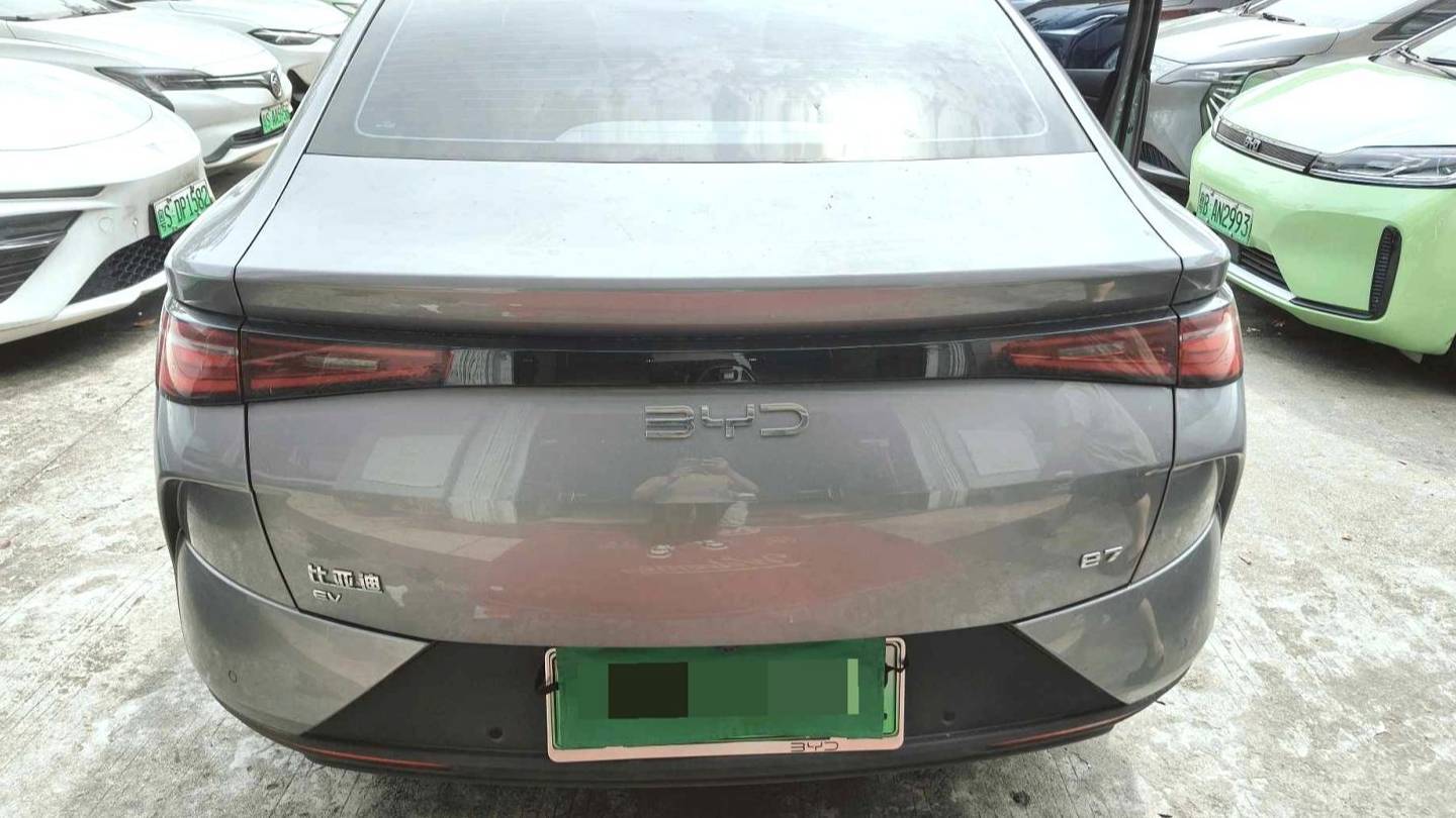 BYD 2025 e7 520 Intelligent Travel Edition