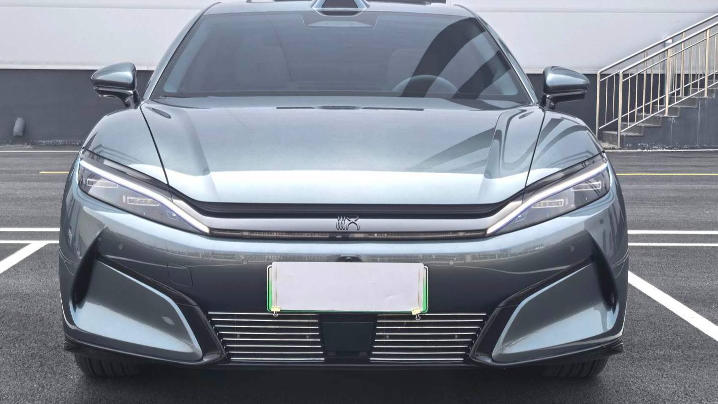 BYD 2025 HAN L EV 701KM Laser Radar Flagship Model