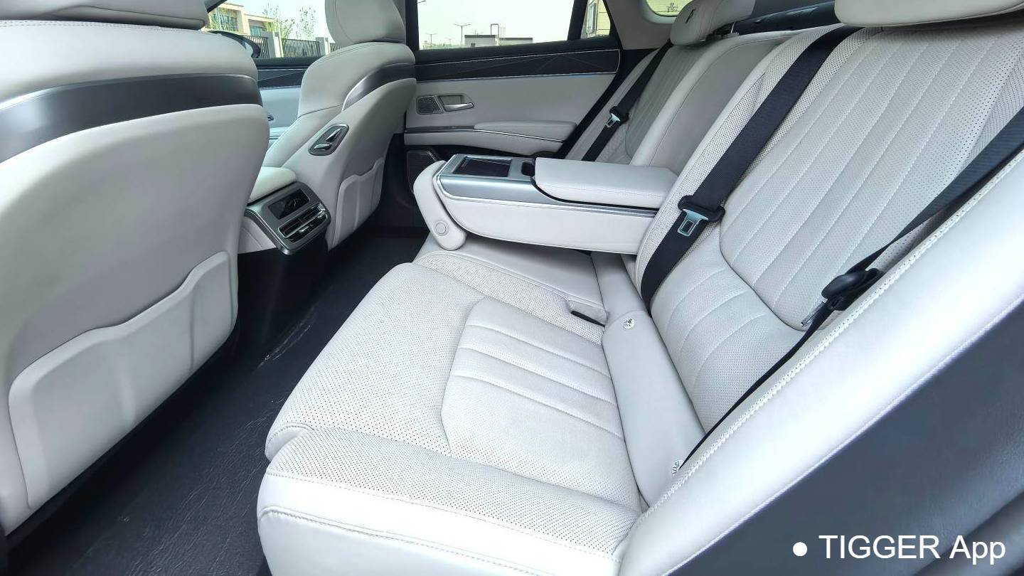 BYD 2025 HAN L EV 701KM Laser Radar Flagship Model