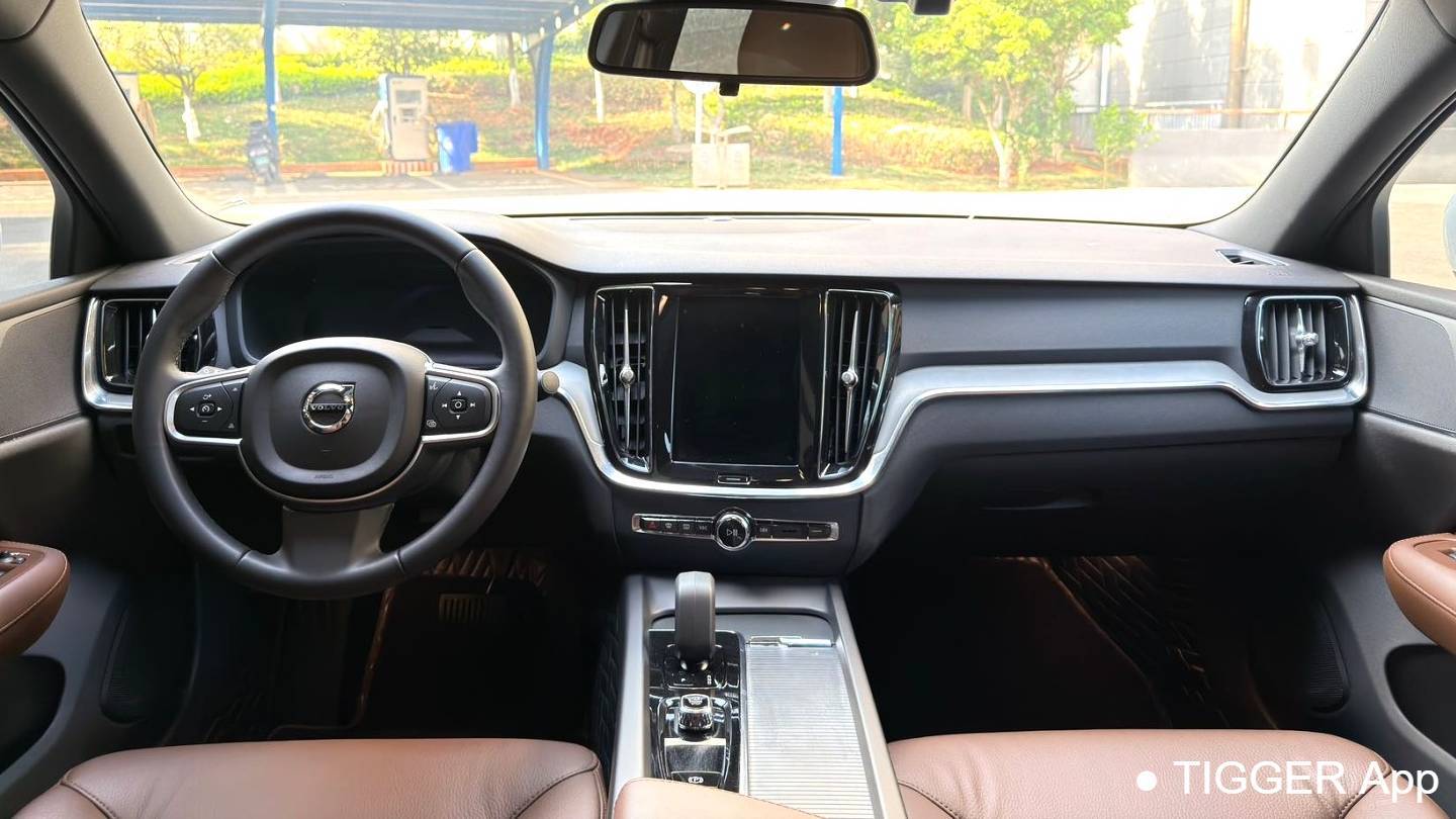 VOLVO China 2024 S60 B4 Zhiyi Luxury Edition
