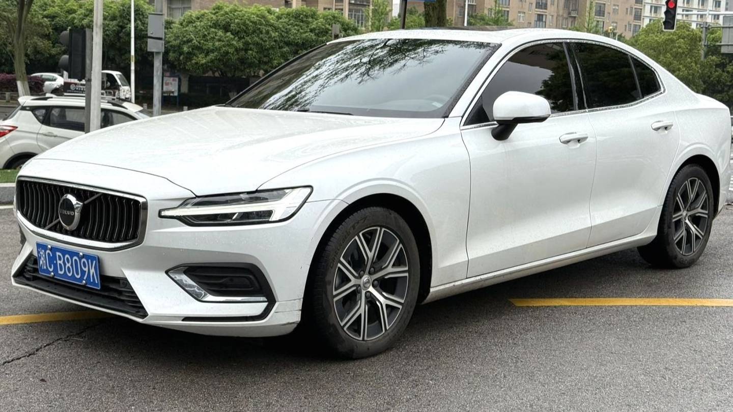 VOLVO China 2024 S60 B4 Zhiyi Luxury Edition