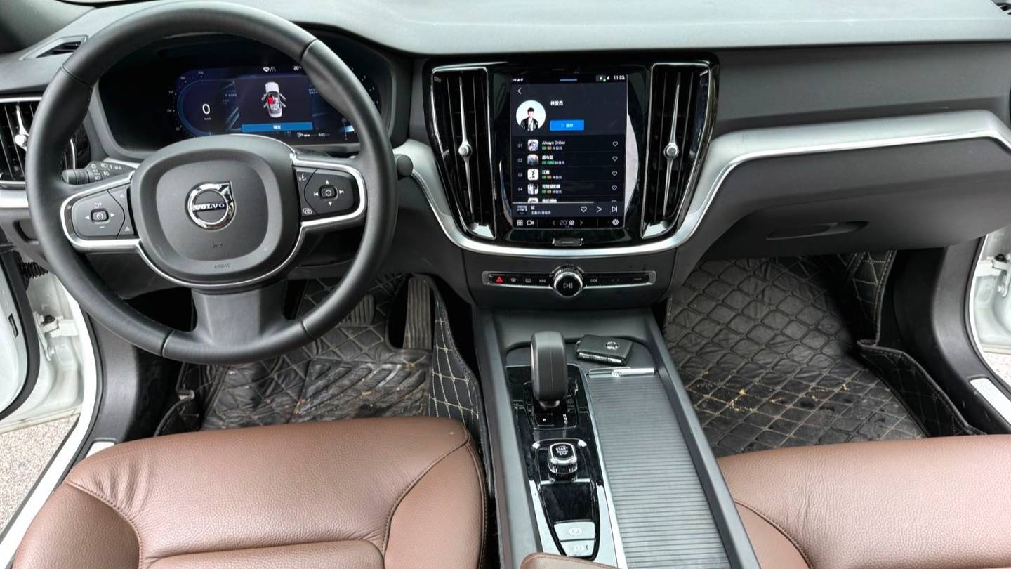 VOLVO China 2024 S60 B4 Zhiyi Luxury Edition