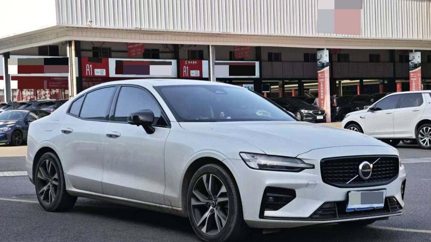 VOLVO China 2023 S60 B5 Zhiya Sports Edition