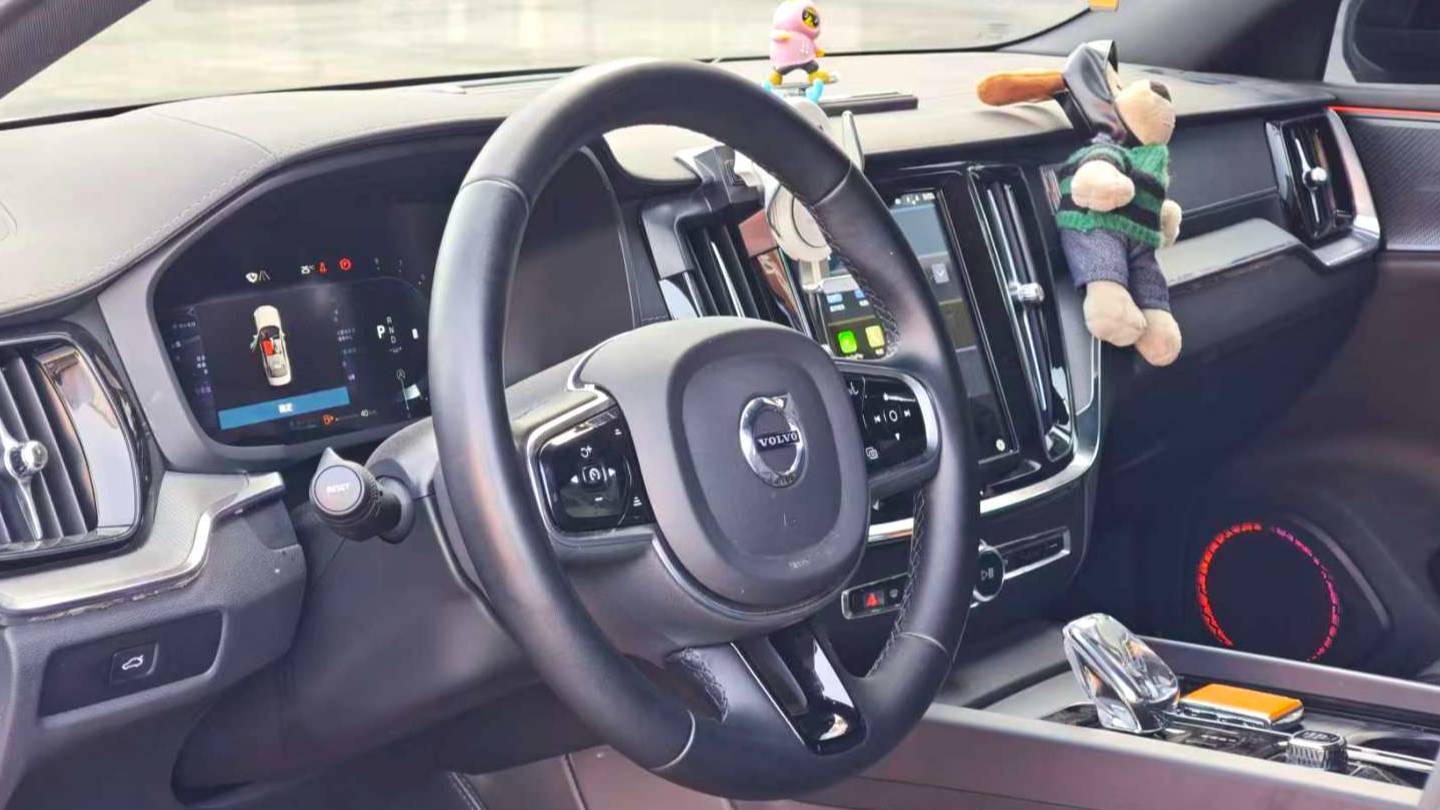 VOLVO China 2023 S60 B5 Zhiya Sports Edition