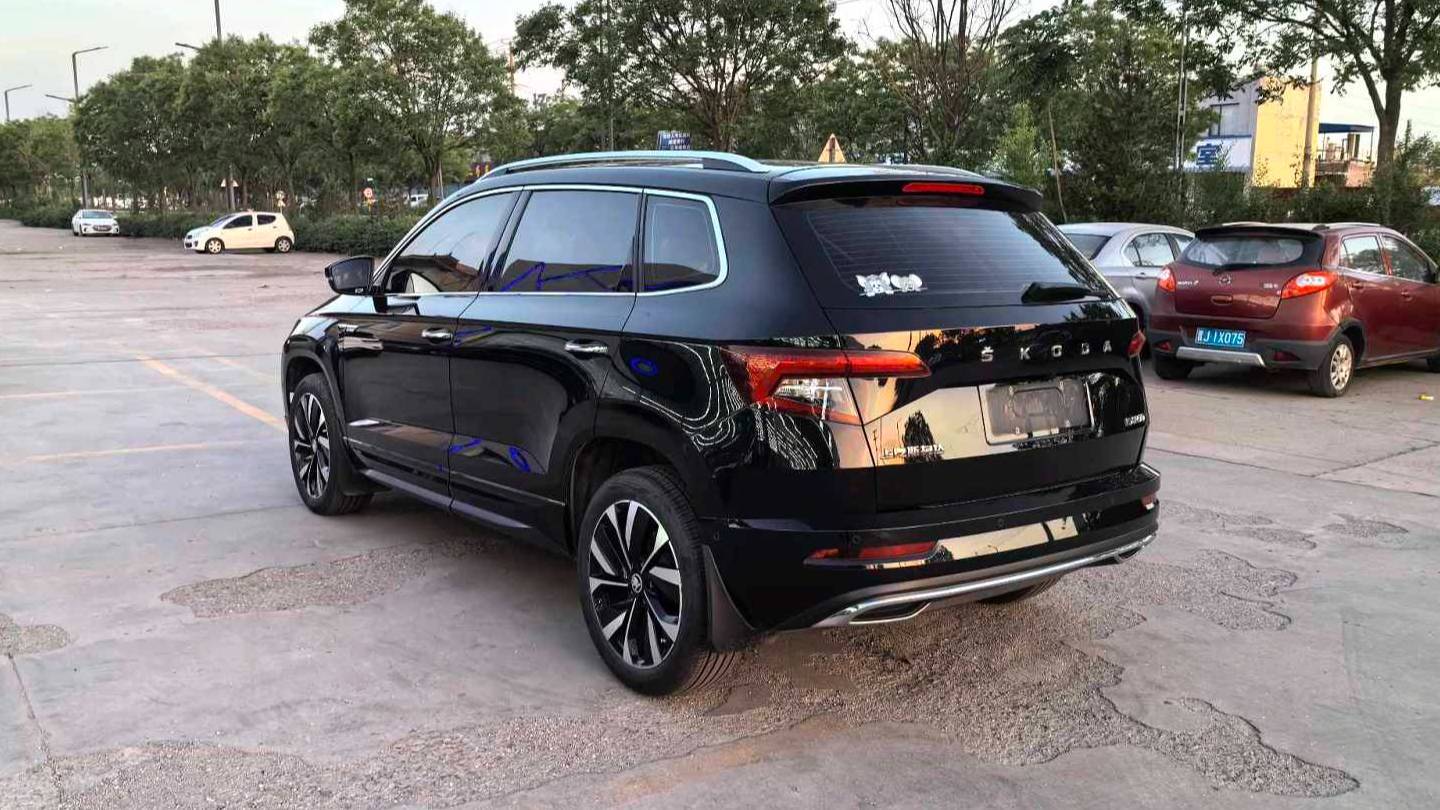 ŠKODA 2023 KAROQ TSI280 Smart Edition