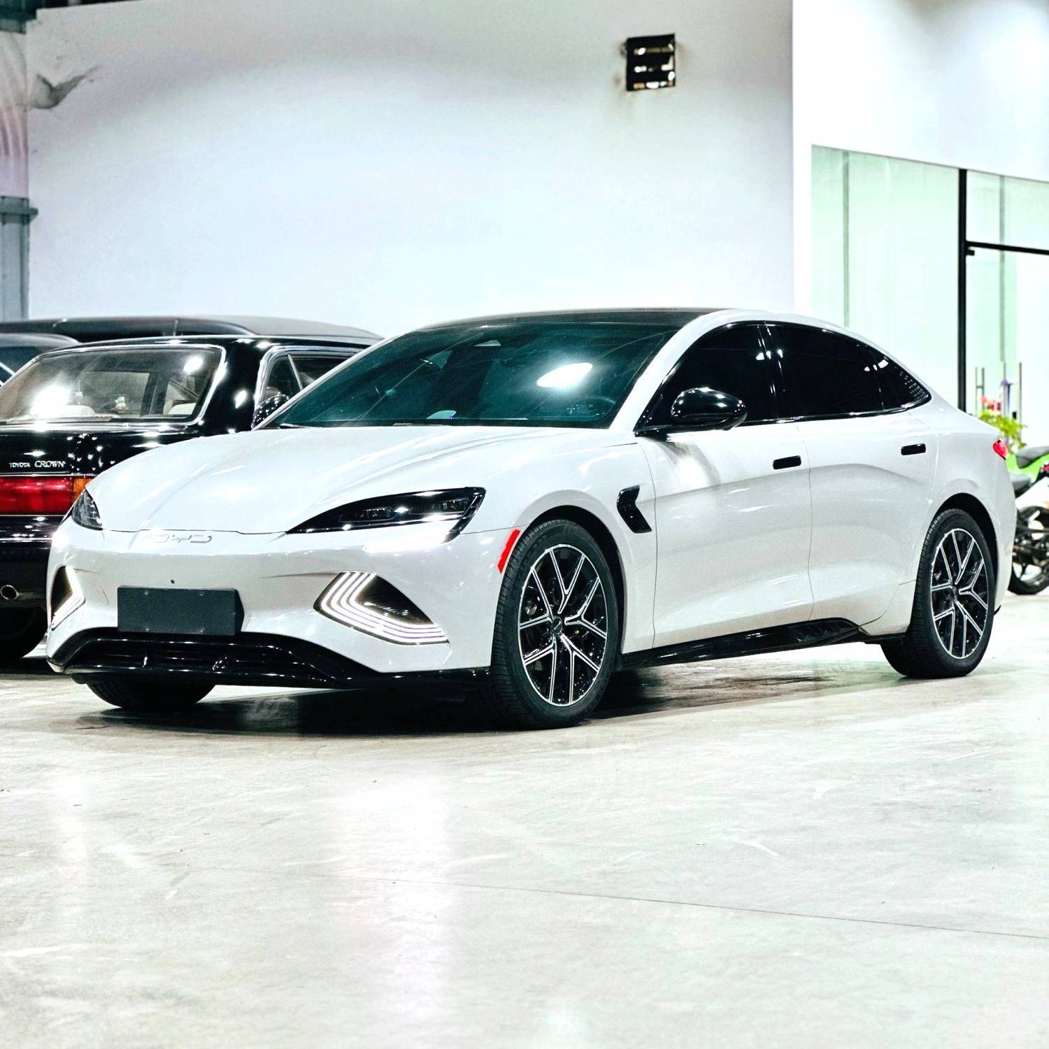 BYD 2023 Seal‌ Champion Edition 550km Luxury Model Подержанный автомобиль