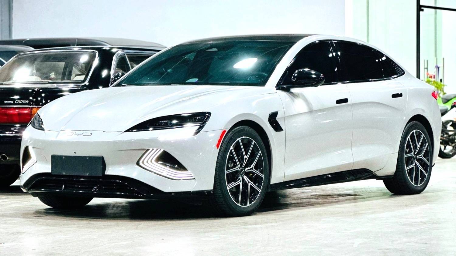 BYD 2023 Seal Champion Edition 550km Luxury Model