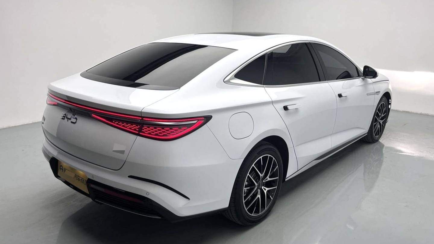 BYD 2024 Seal Honor DM-i 1.5L 121km Luxury Edition