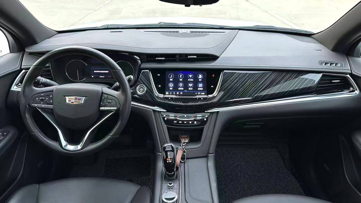 CADILLAC 2022 XT6 2.0T Six seater 4WD Prestige 120th Anniversary Limited Edition