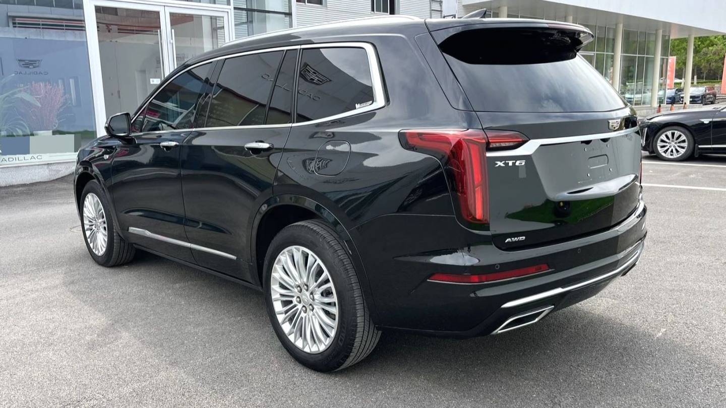 CADILLAC 2025 XT6 2.0T Six seater 4WD Luxury Executive Classic Edition
