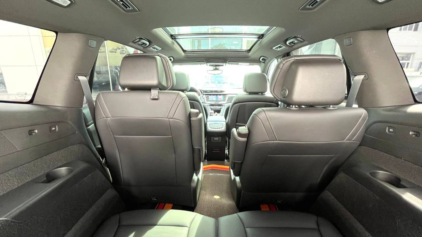 CADILLAC 2025 XT6 2.0T Six seater 4WD Luxury Executive Classic Edition