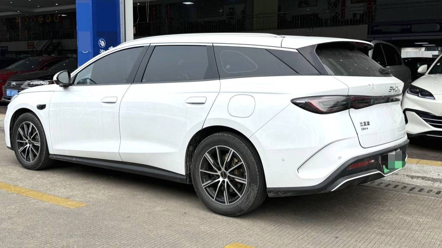 BYD 2025 Seal 06 DM-i Touring DM-i 80KM Prestige Model