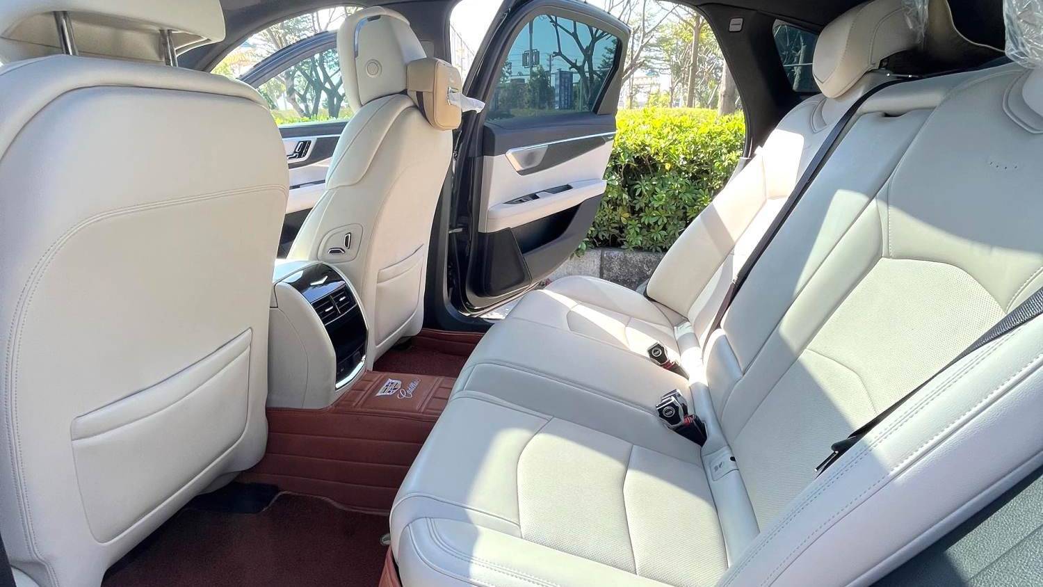 CADILLAC 2022 CT6 28T Luxury Model