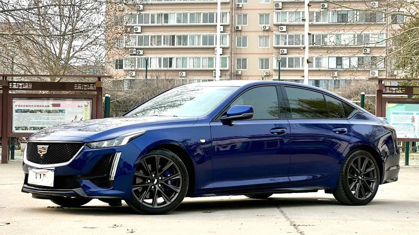 CADILLAC 2023 CT5 28T Platinum Type