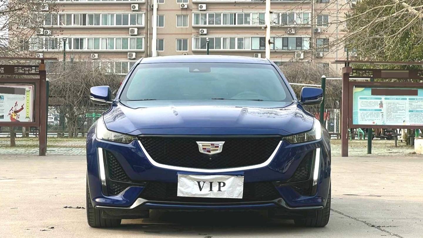 CADILLAC 2023 CT5 28T Platinum Type