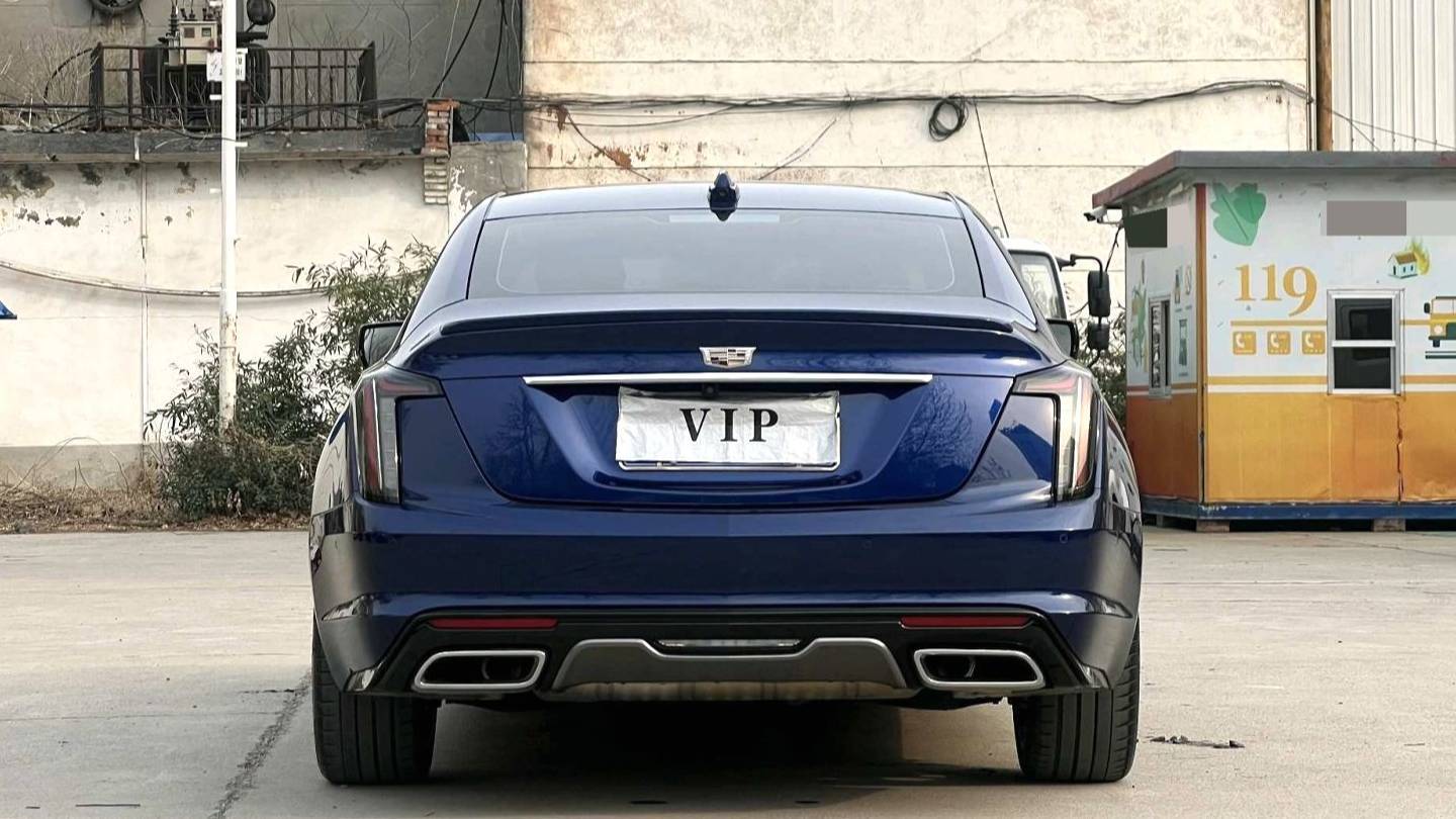 CADILLAC 2023 CT5 28T Platinum Type