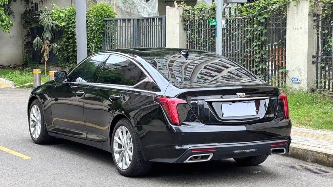 CADILLAC 2023 CT5 28T Luxury (Standard Edition)