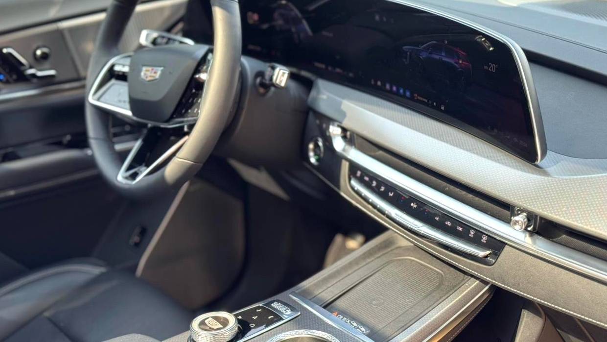 CADILLAC 2025 XT5 2.0T Prestige Model