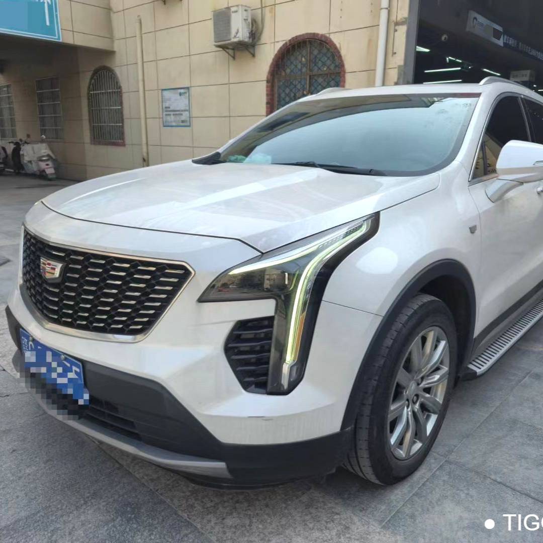CADILLAC 2022 XT4 28T two wheel drive luxury model Подержанный автомобиль