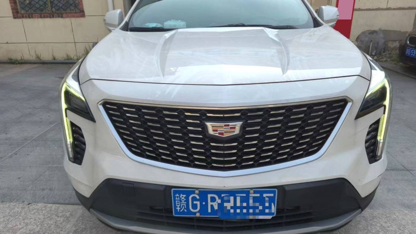 CADILLAC 2022 XT4 28T two wheel drive luxury model