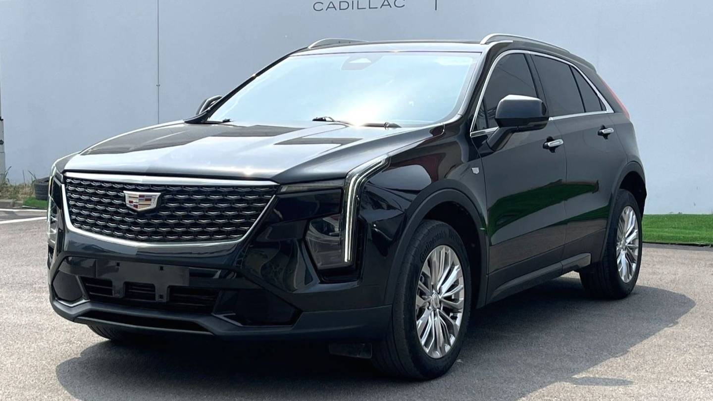 CADILLAC 2024 XT4 28T two wheel drive luxury model