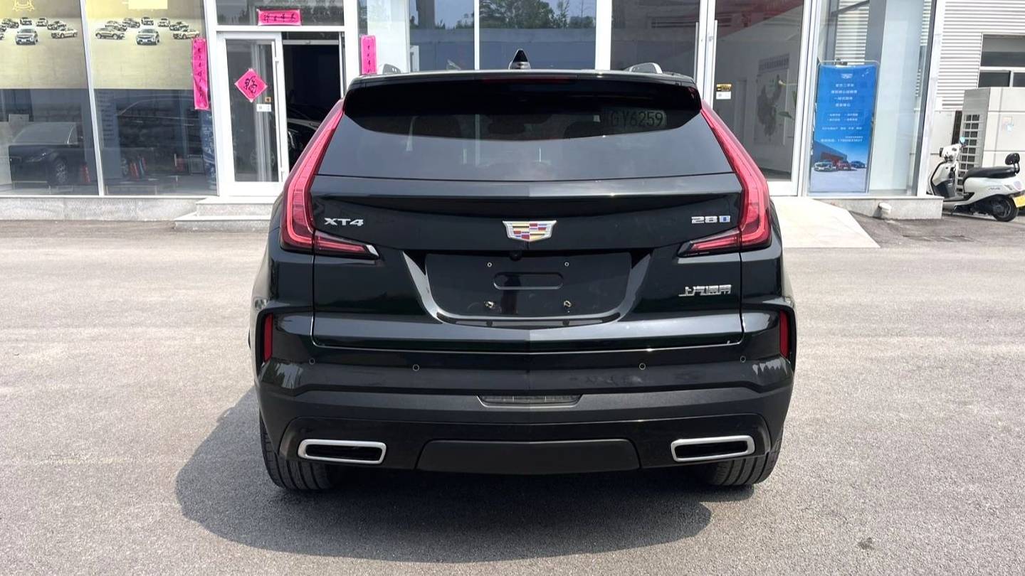 CADILLAC 2024 XT4 28T two wheel drive luxury model