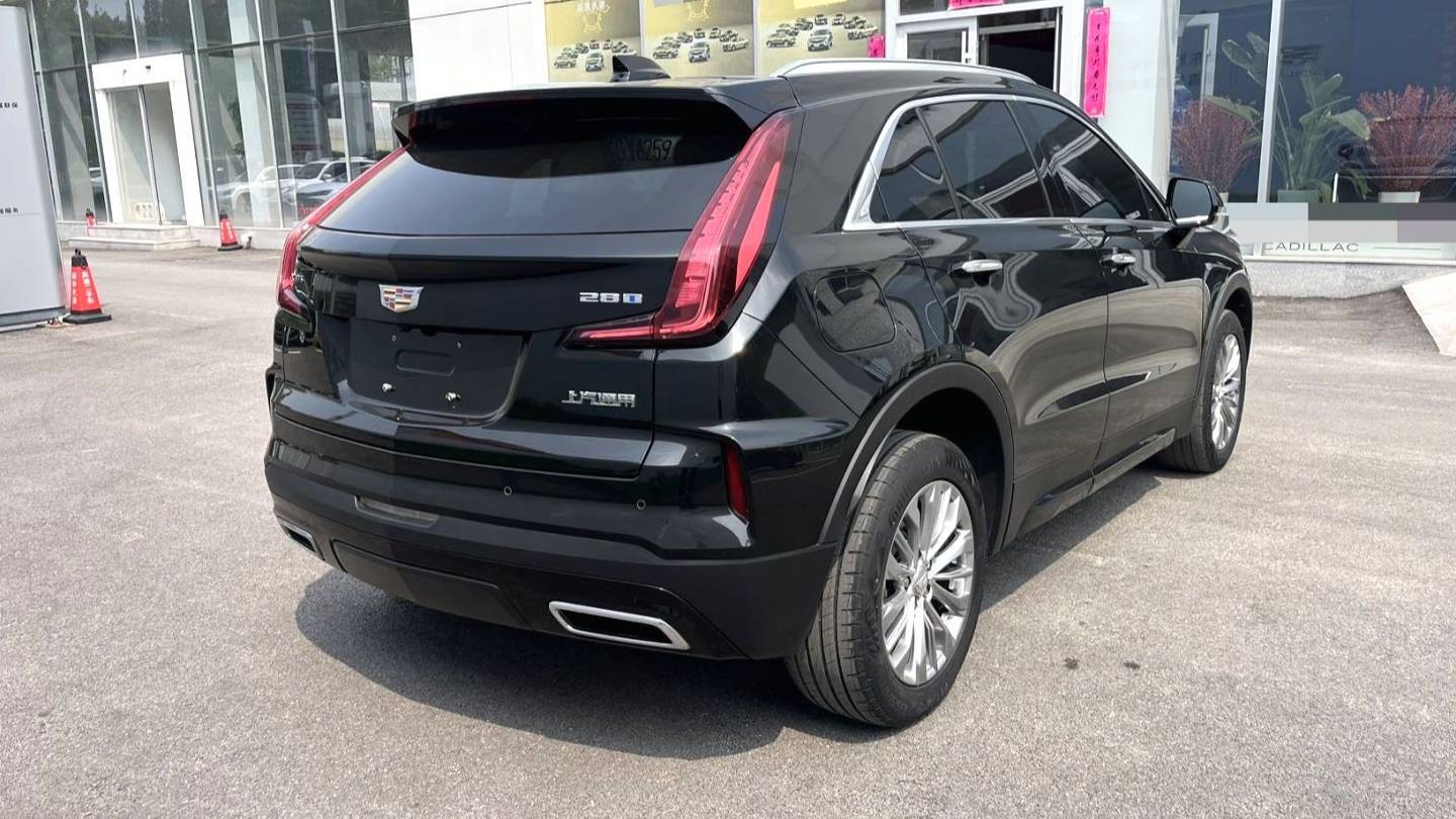 CADILLAC 2024 XT4 28T two wheel drive luxury model
