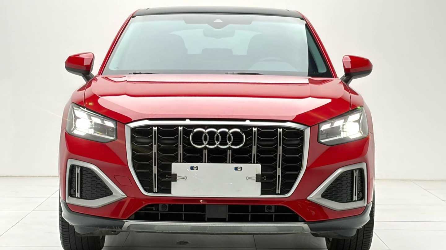 Audi 2022 Q2L 35 TFSI Enterprising Elegant Type